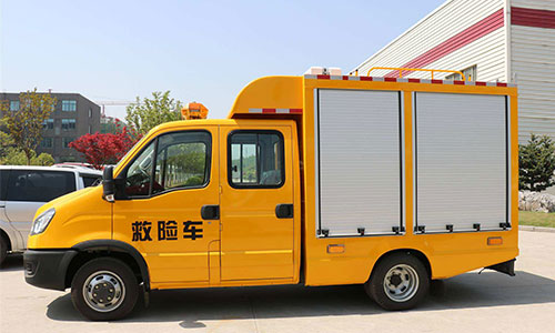 <b>鋰電車(chē)載UPS電源在特種車(chē)指揮車(chē)上的解決方案</b>